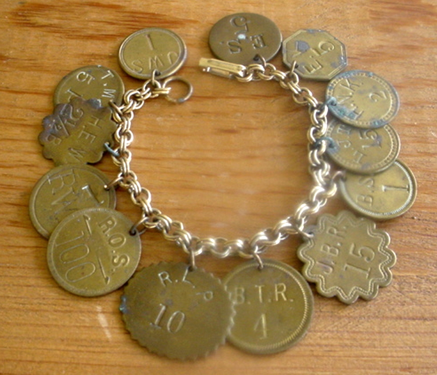 bracelet1.jpg