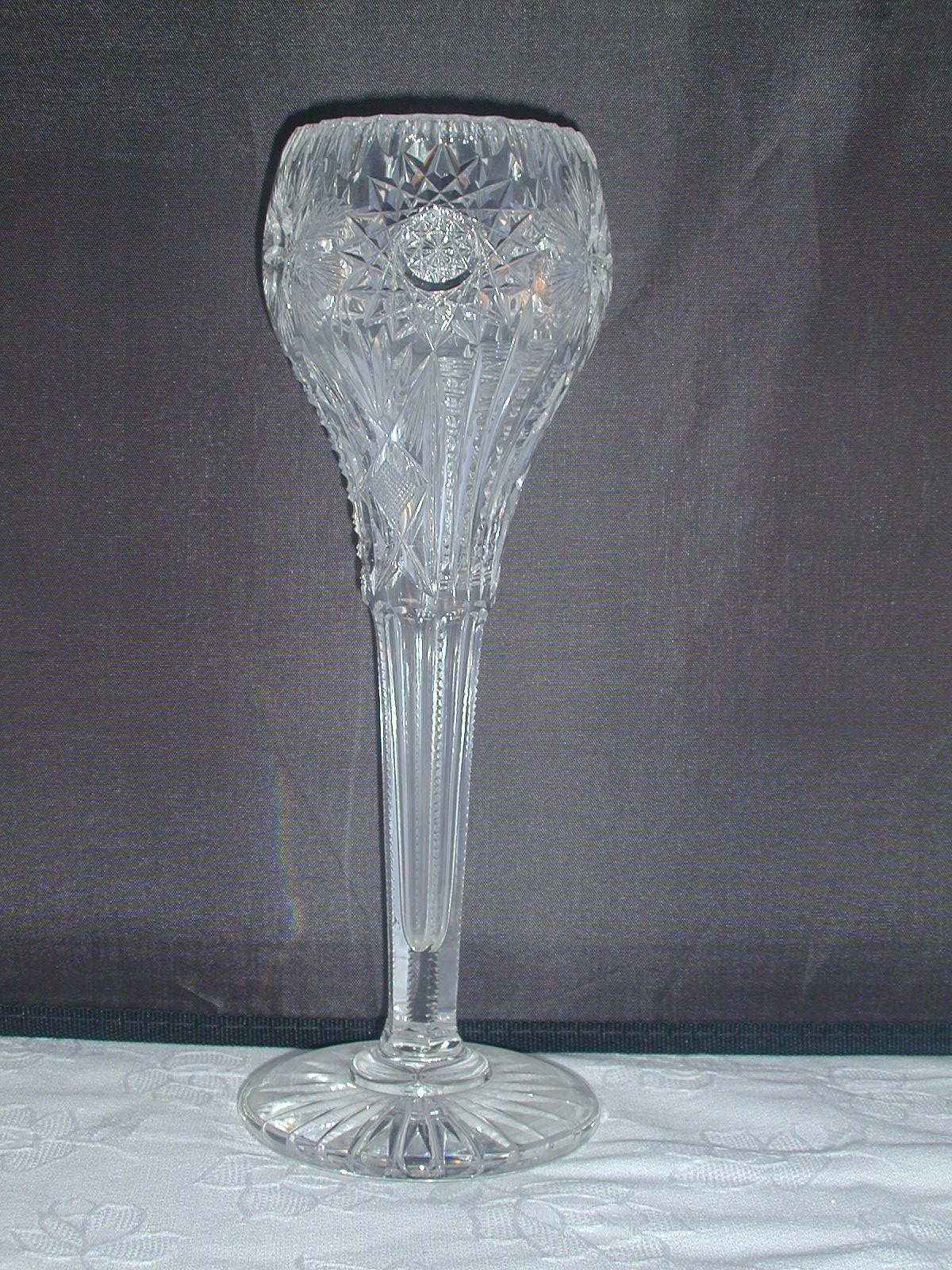 Brilliant cut vase (1).JPG