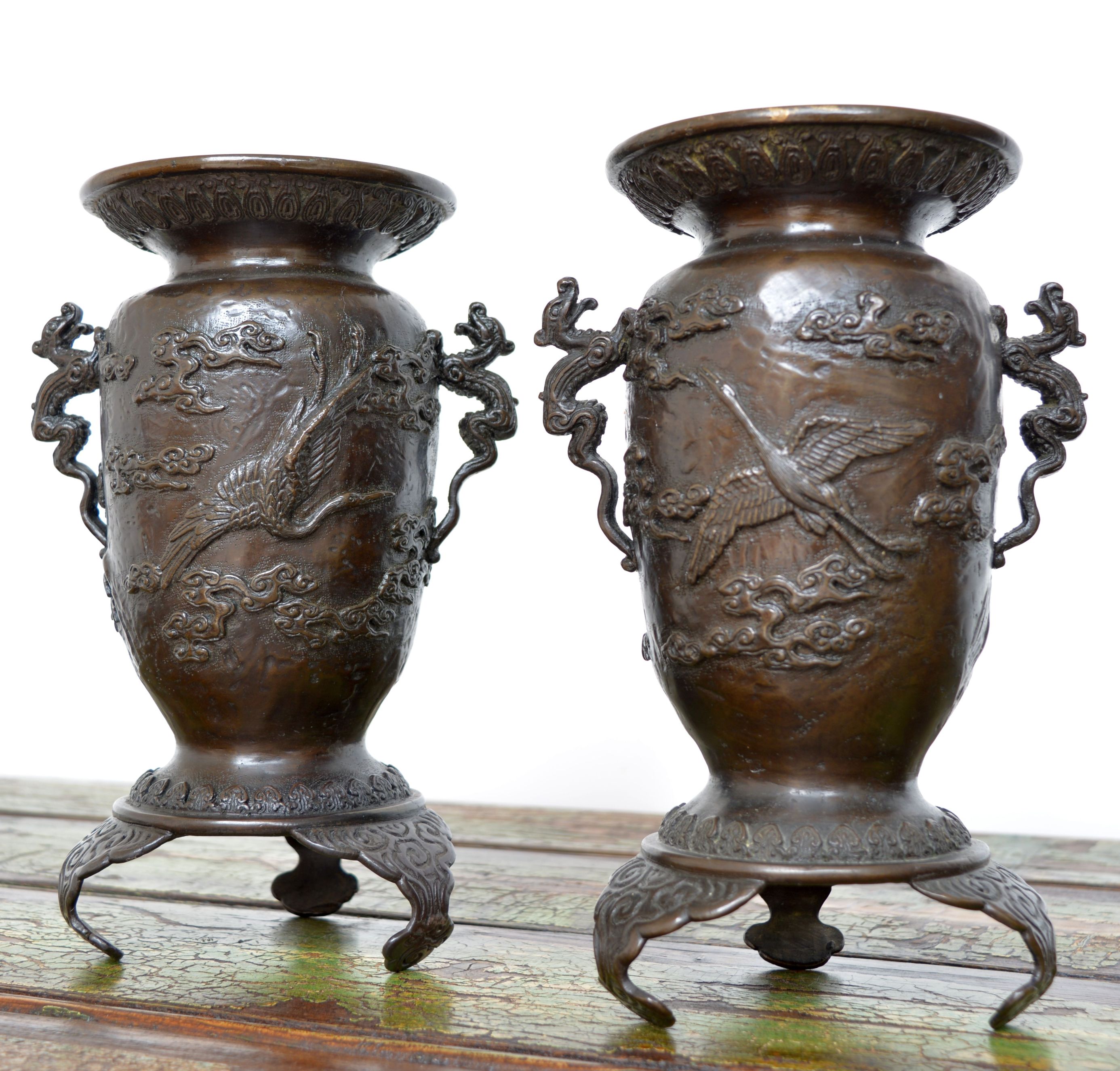 bronze vase14.jpg