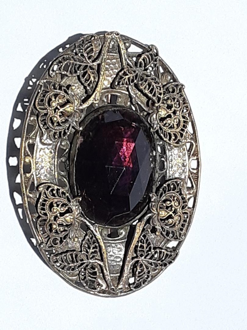 brooch 10.jpg