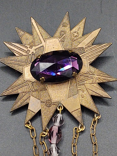 brooch 3.jpg