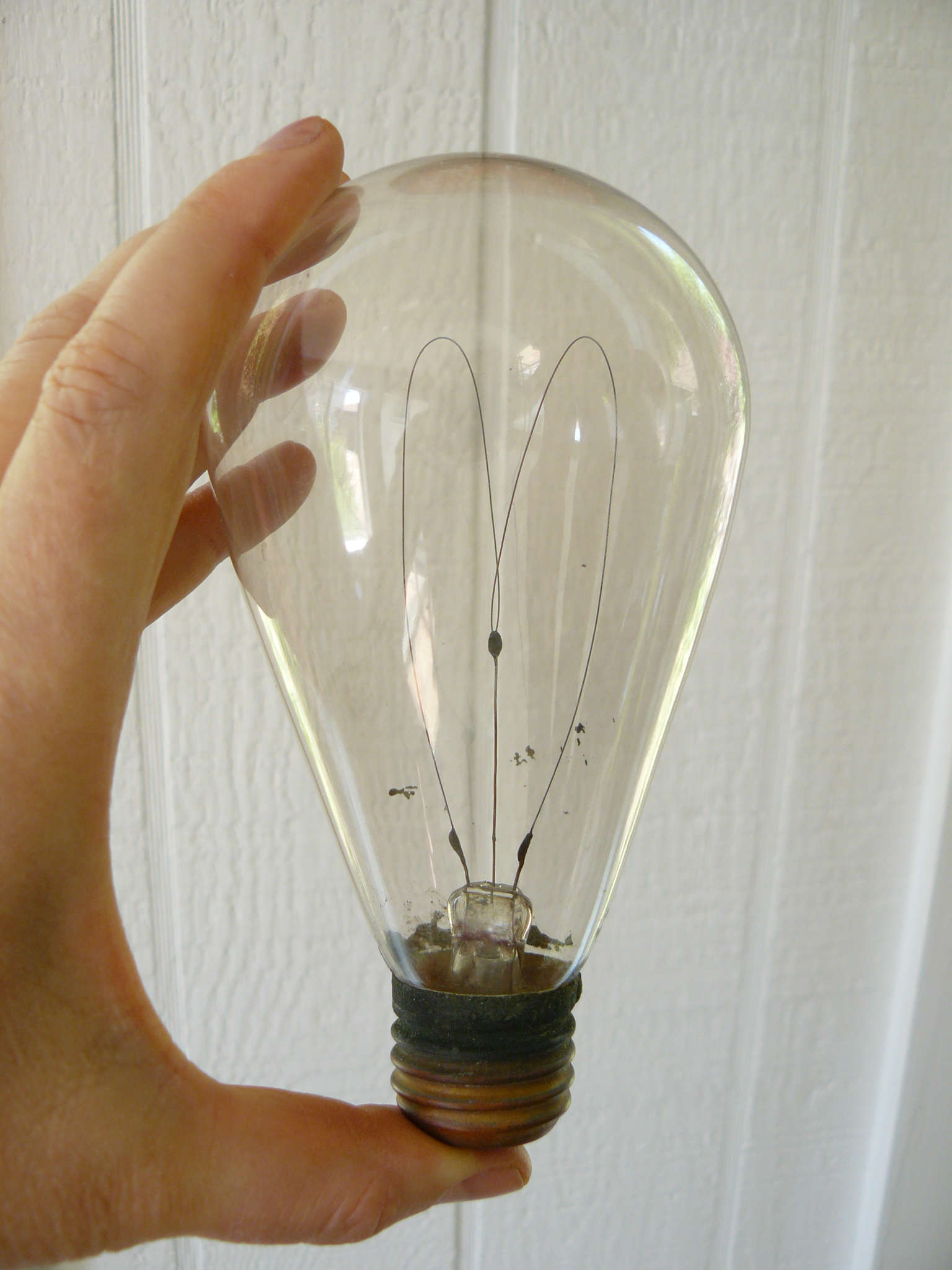 bulb1.jpg