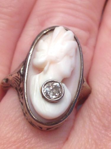cameo habille huge stone.JPG