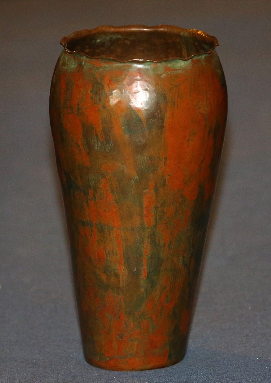 CampNorthwoodHammeredCopperVase1.jpg