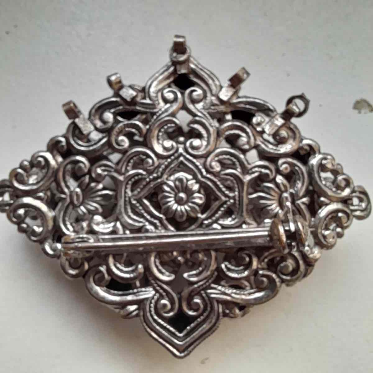 canetille brooch1 3.jpg