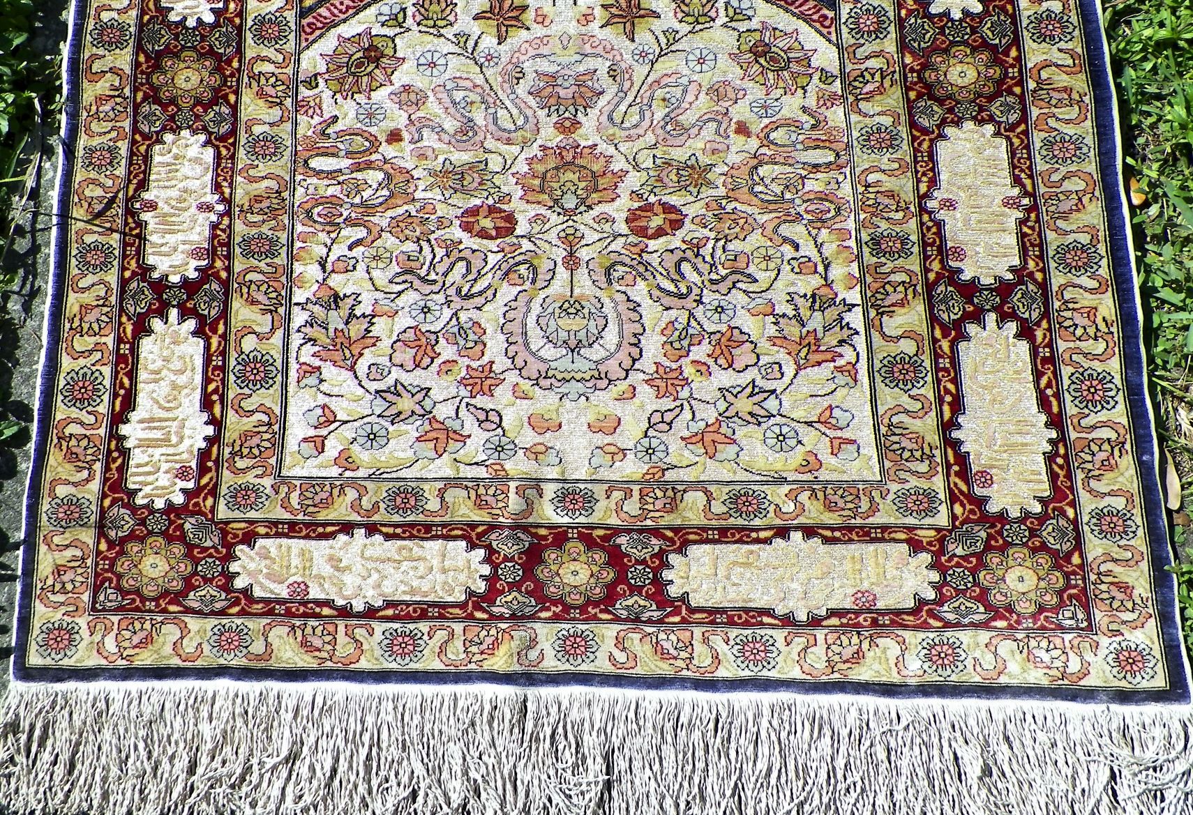 CARPET PRAYER SOLK 44 x 34 5AA.JPG