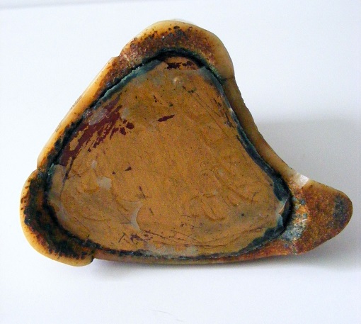 CARVED UNKNOWN ITEM 009-001.JPG