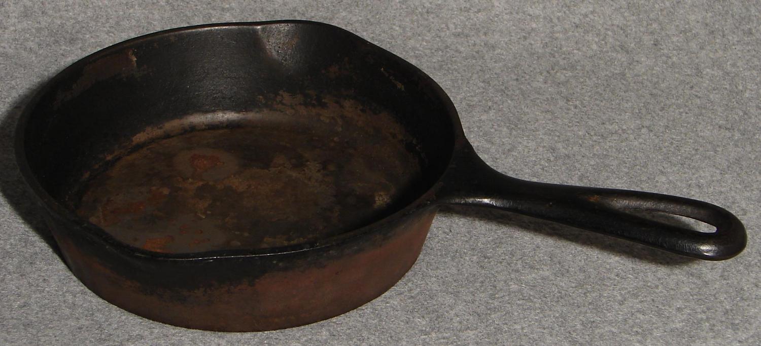 Cast_Iron-Skillet-Belle_Claire_Ware-6_inch-s.jpg