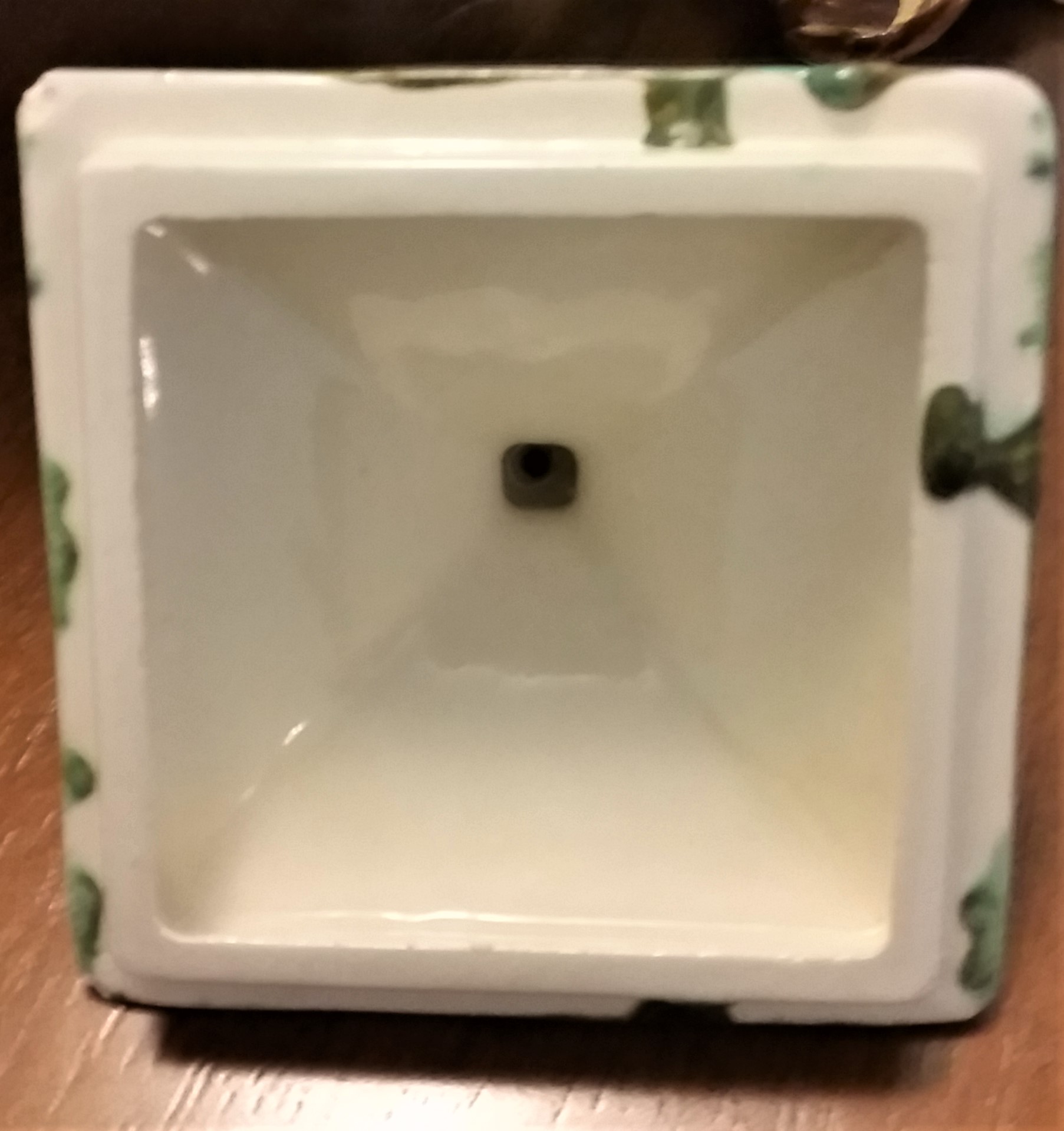 ceramic drip glaze underneath of lid .jpg