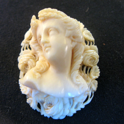 Ceres or Persephone ivory.JPG
