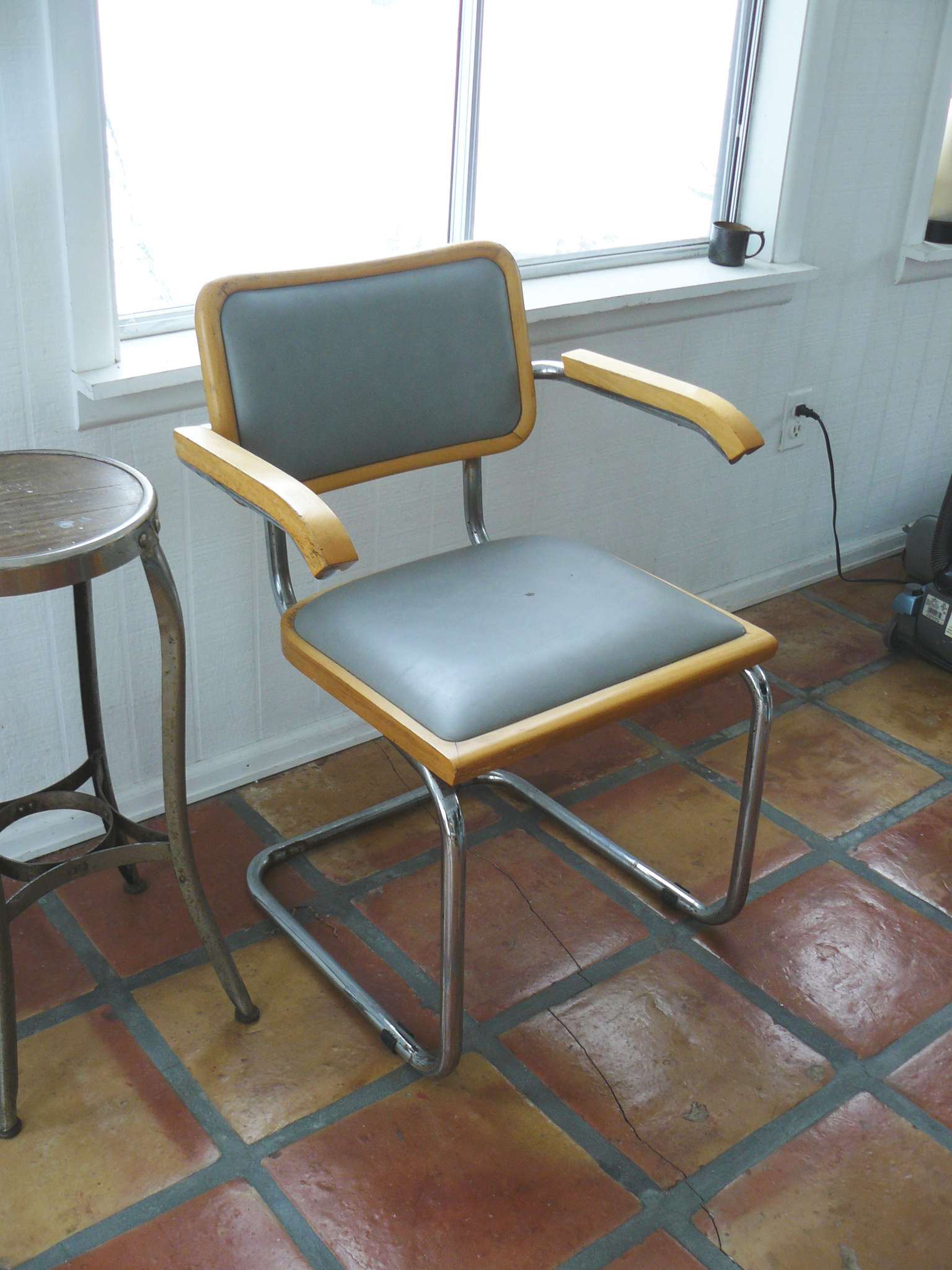 chair.jpg