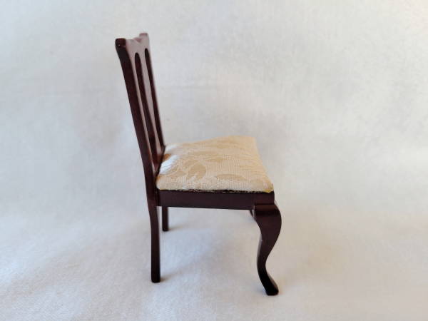 chair5.JPG
