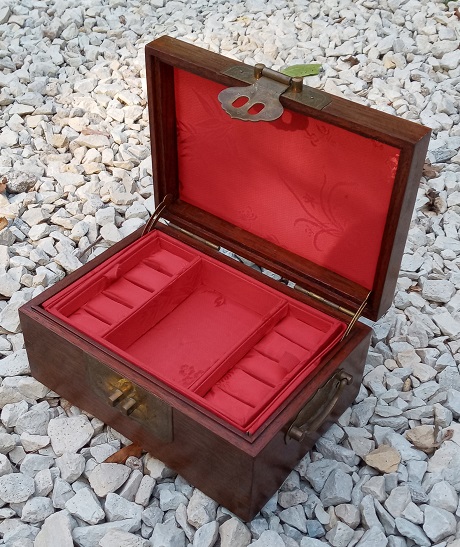 chinabox2.jpg