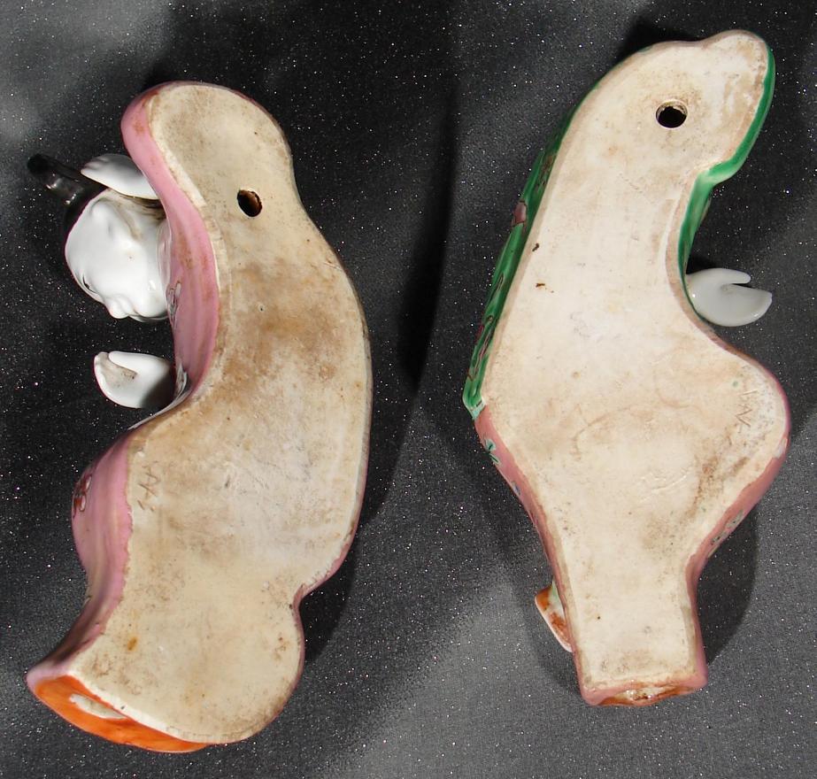 Chinese_Couple-Wall_Pocket_Flower_Frogs-bk.jpg