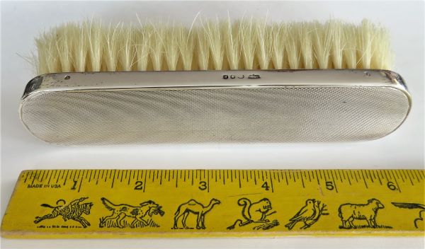 clothes brush measured ++.jpg