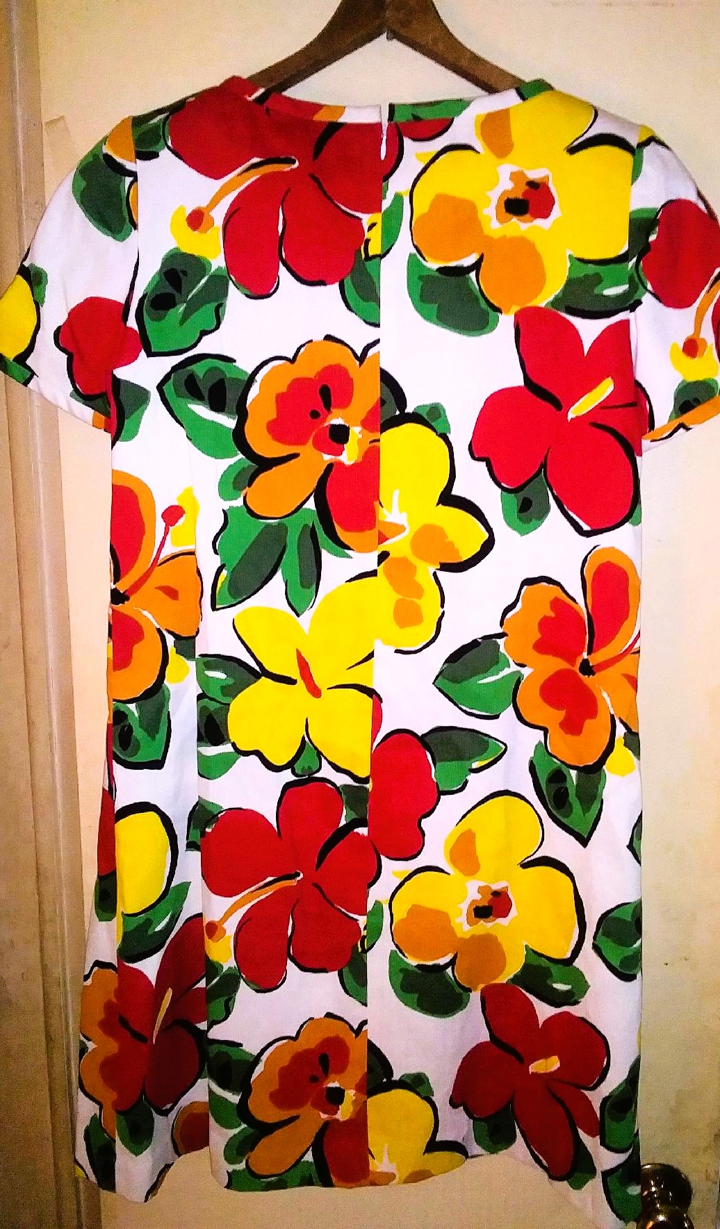 CLOTHES DRESS BILL BLASS FLOWER POWER DRESS 3AA.jpg