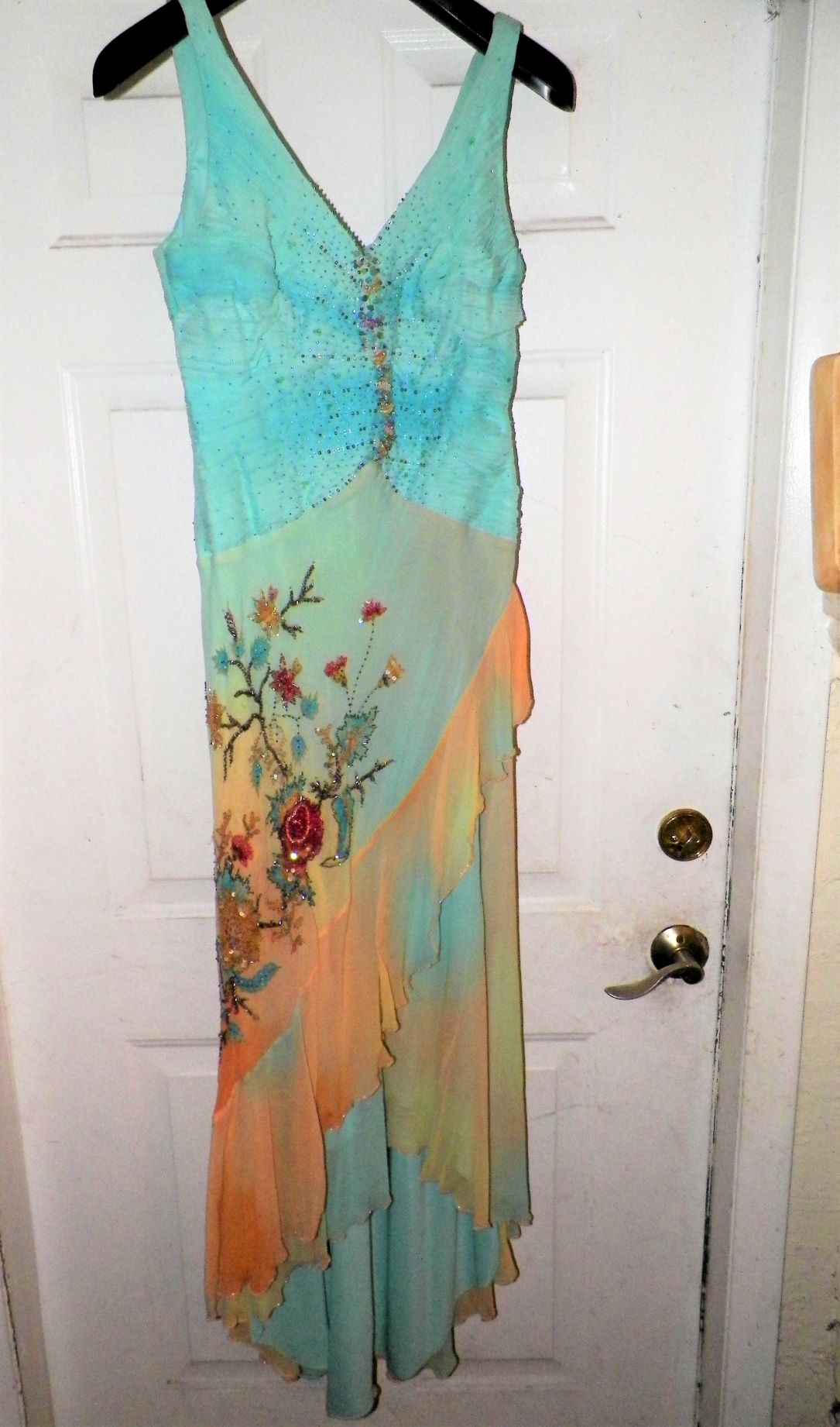 CLOTHES DRESS SILK AND SEQUINS 1A_EAAA.JPG