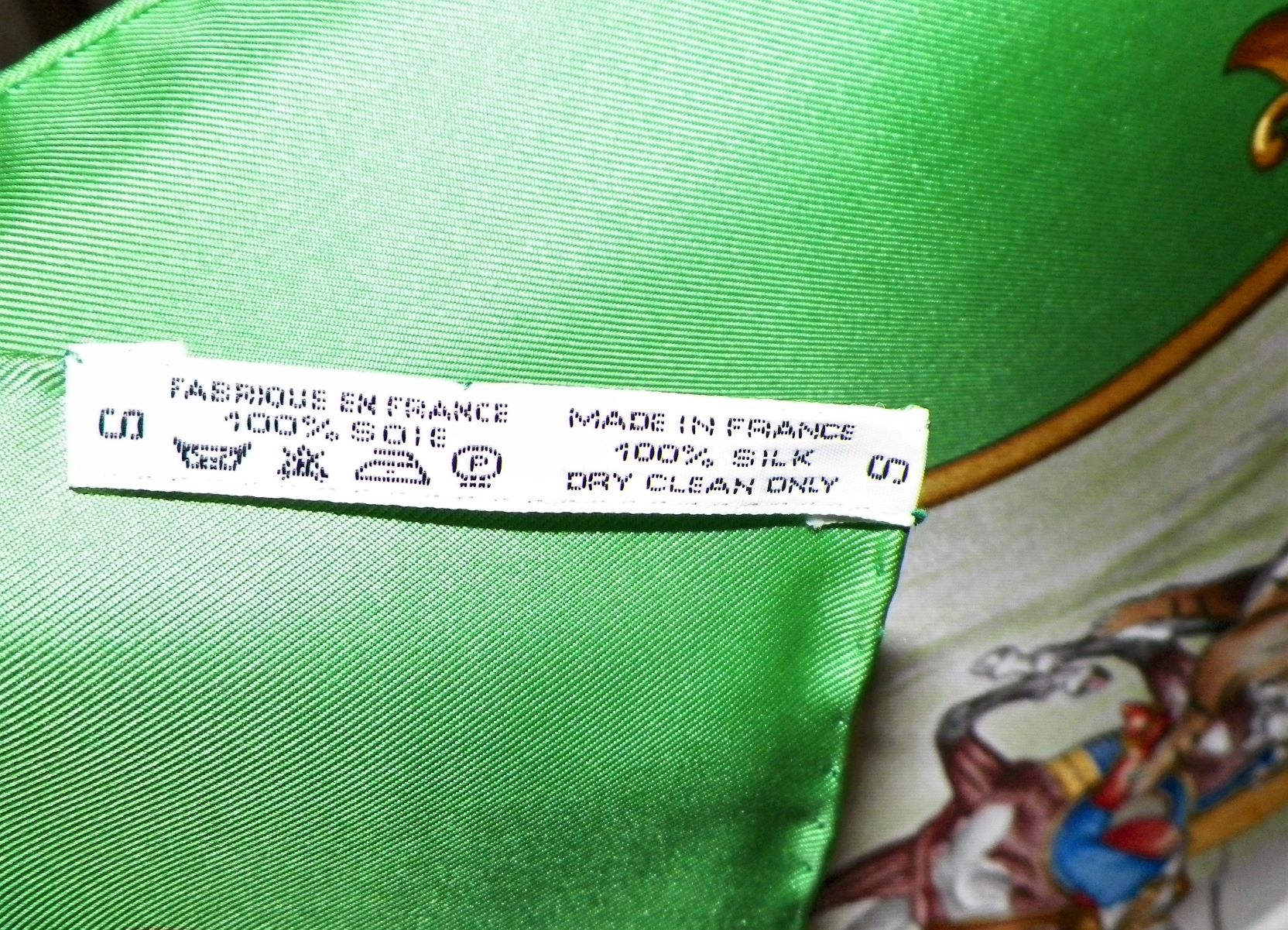 CLOTHES SCARF HERMES MOM  Les Chevaux des Moghols 4AA.JPG