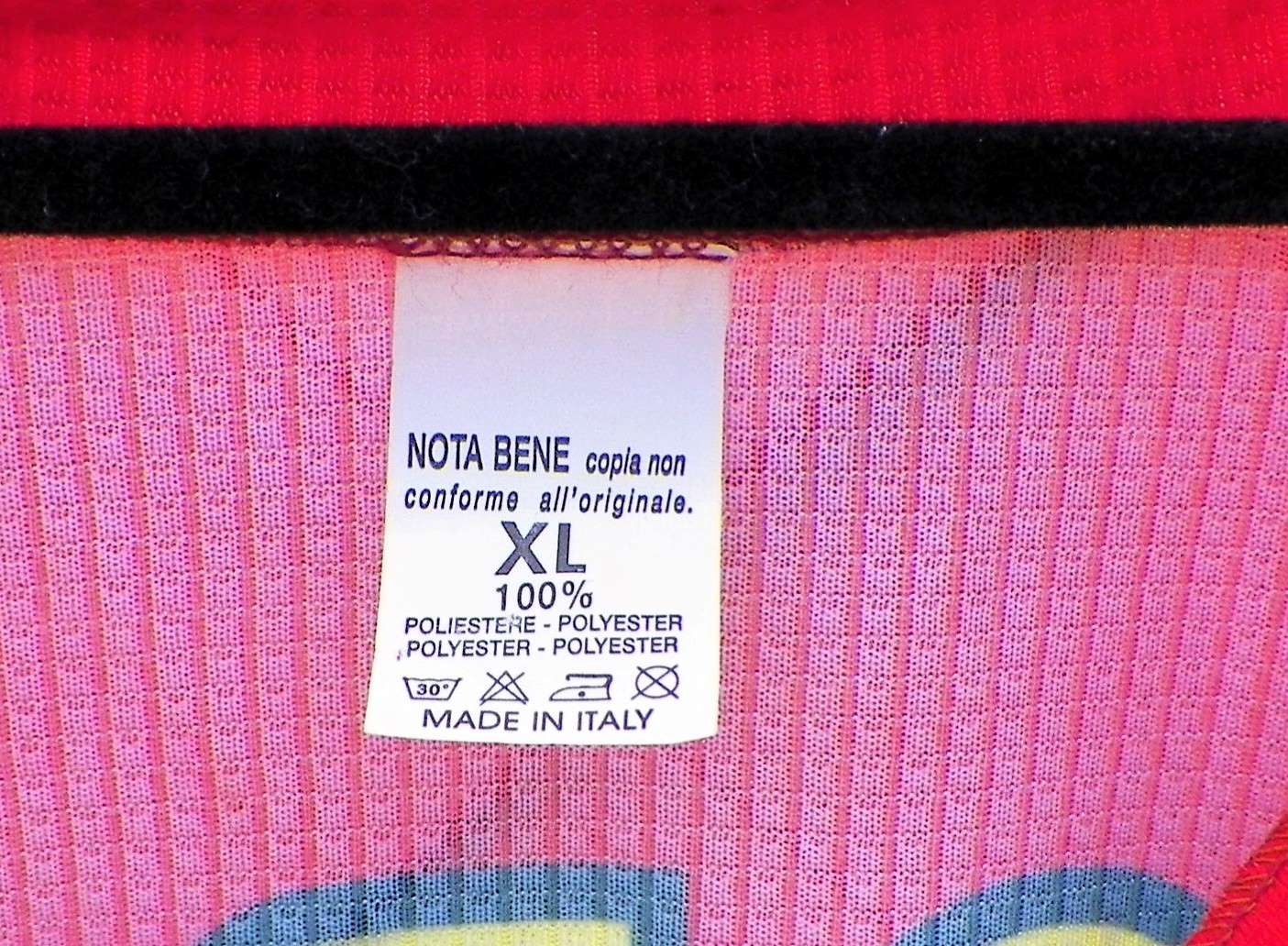 CLOTHES SHIRT FERRARI 2AAA.JPG