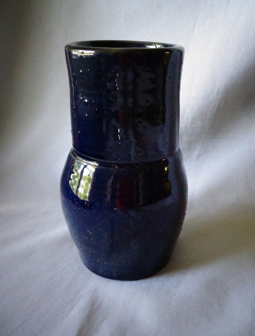 cobalt vase 004.JPG