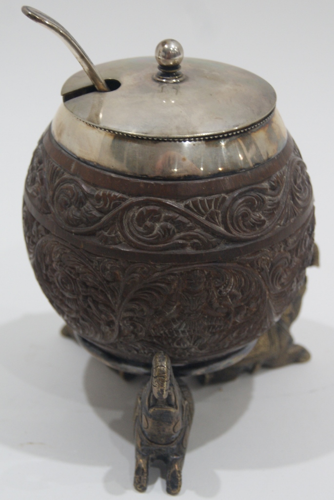 coco1 (685x1024).jpg