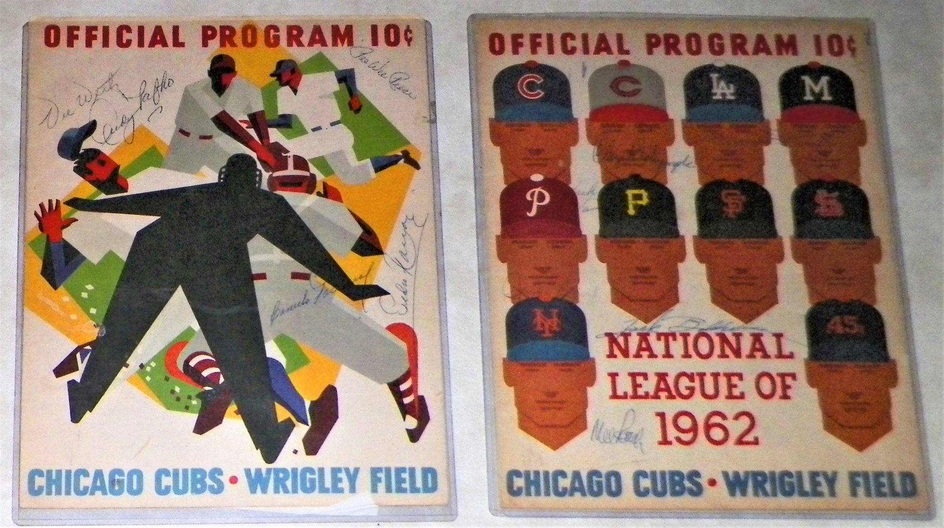 COLLECTIBLE AUTOGRAPH BASEBALL 1 GROUP 1AA.JPG