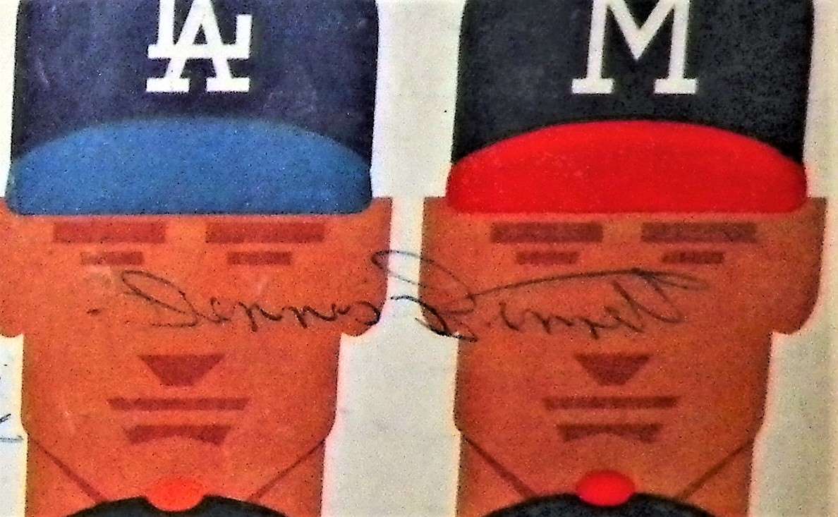 COLLECTIBLE AUTOGRAPH BASEBALL 1 GROUP 5bAA.JPG