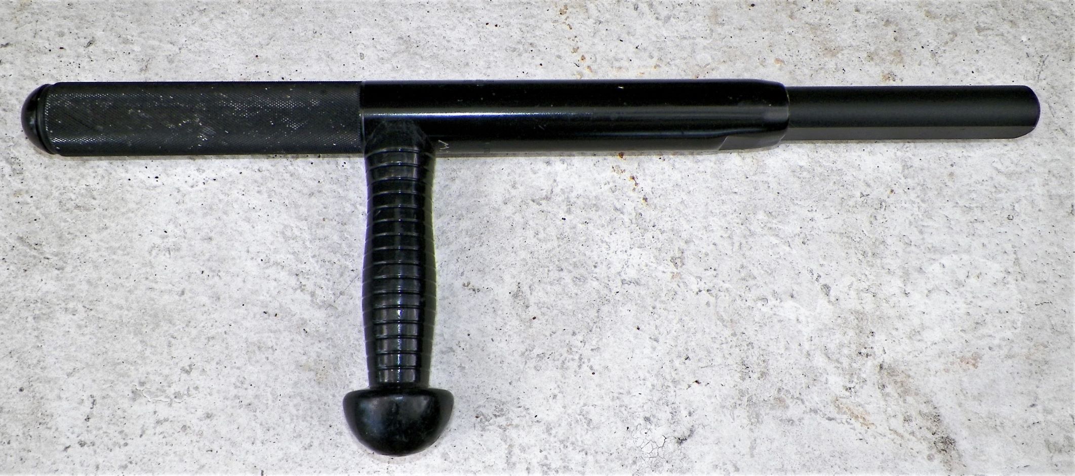 COLLECTIBLE BATON METAL MILITARY 1AA.JPG