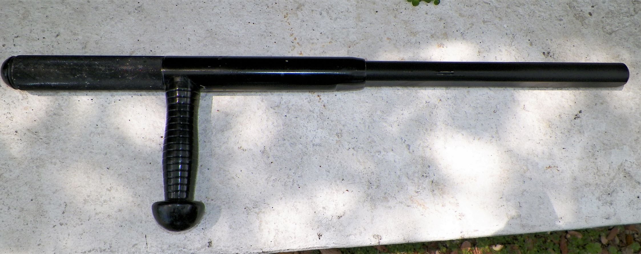 COLLECTIBLE BATON METAL MILITARY 1AAA.JPG