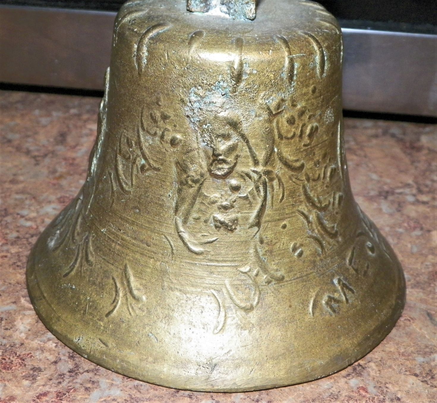 COLLECTIBLE BELL BRASS MEXICO 4AA.JPG