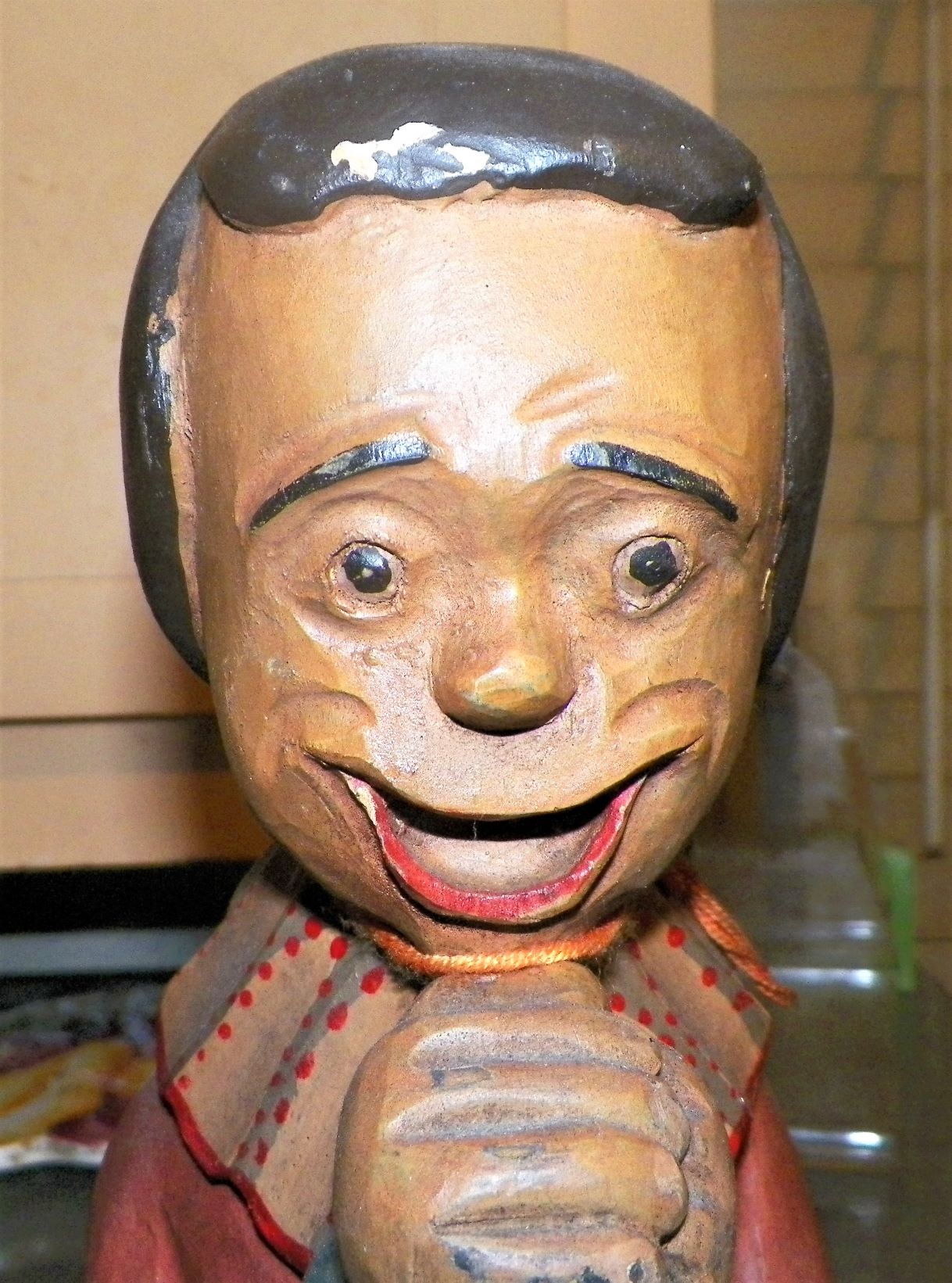 COLLECTIBLE BLUTO & OLIVE OYL WOOD STATUES 6AA.JPG