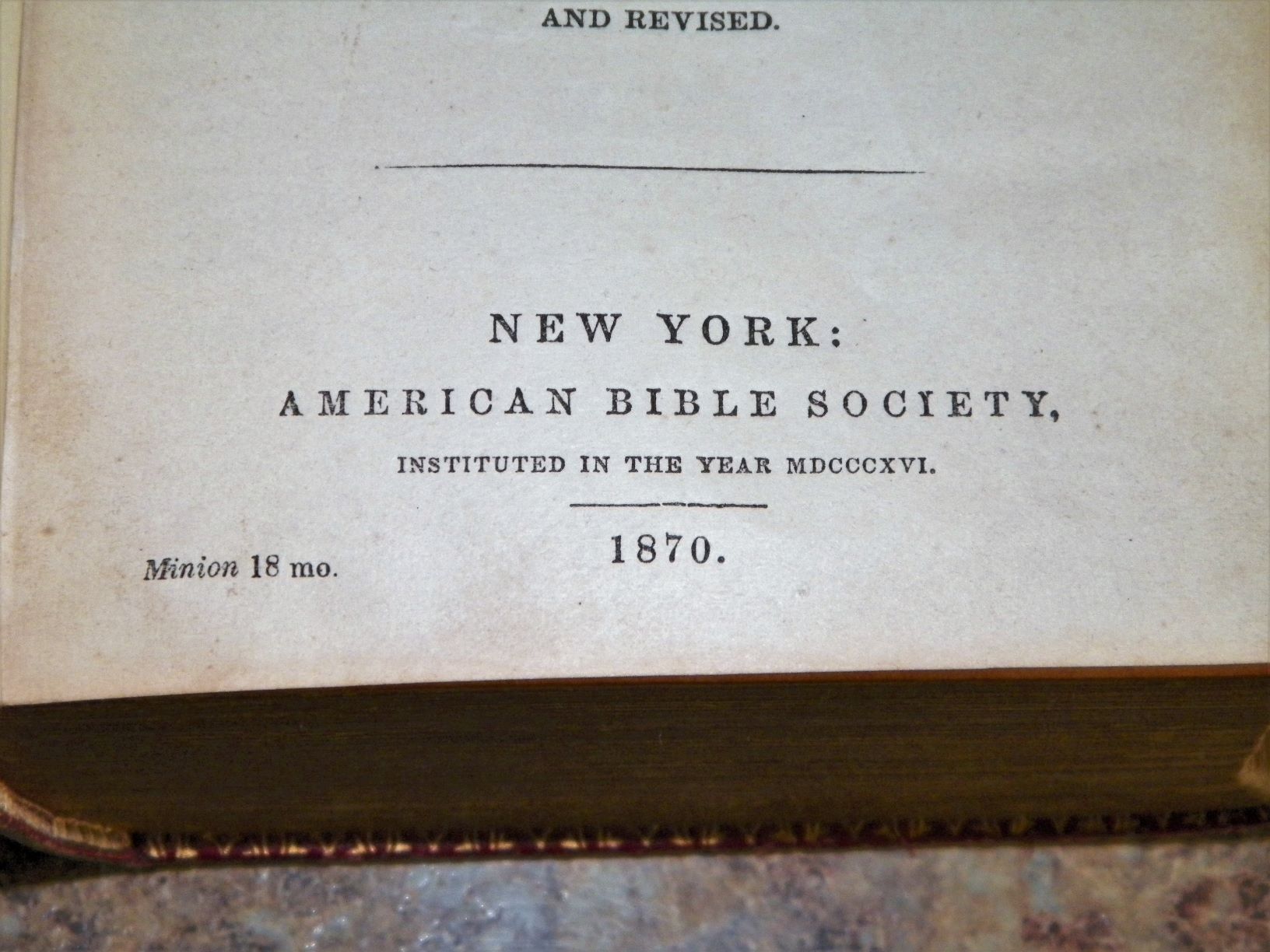 COLLECTIBLE BOOK BIBLES & TORAHS BIBLE BIG RED LEATHER COVER 4AAA.jpg