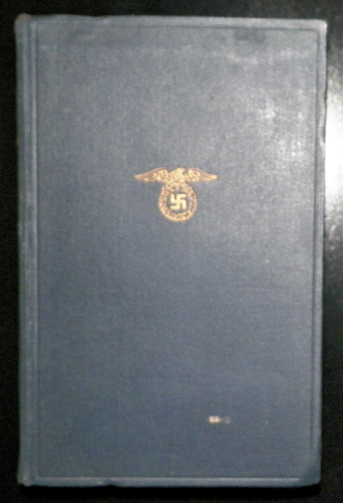COLLECTIBLE BOOK MEIN KAMPF 1AA.JPG