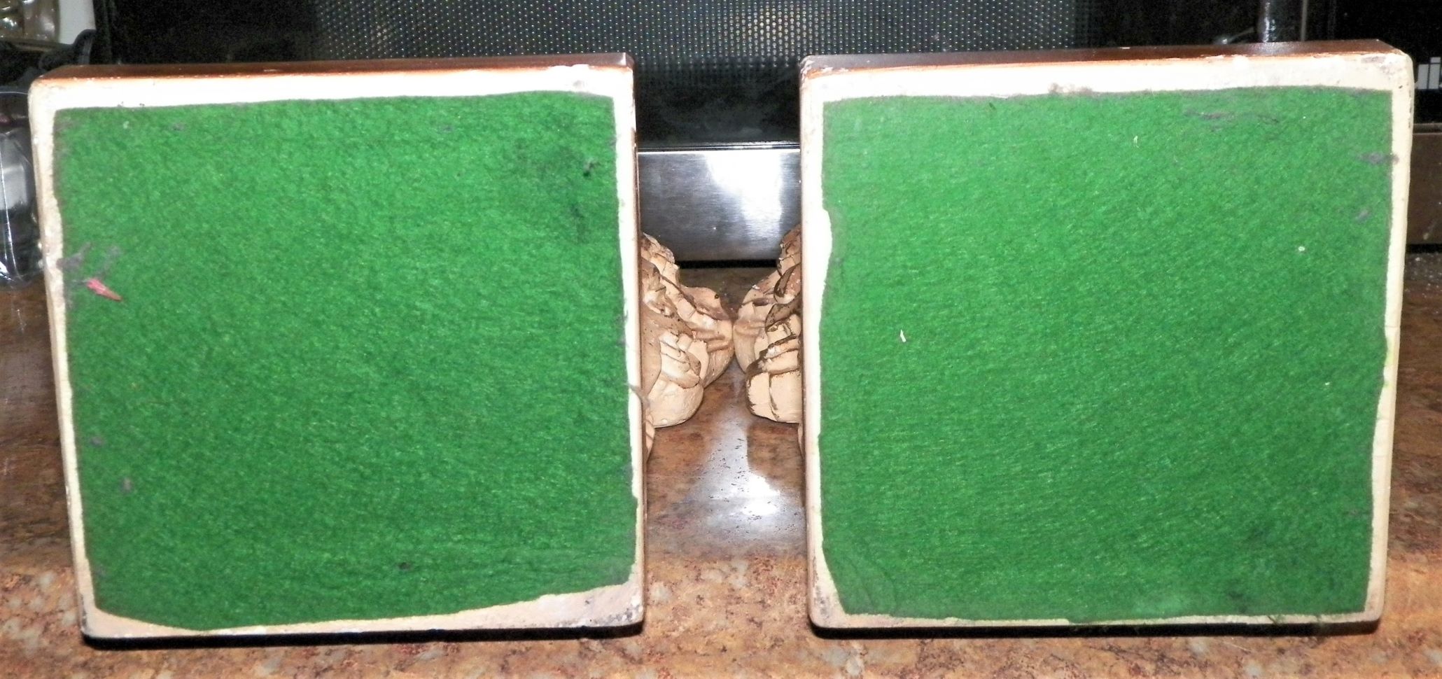 COLLECTIBLE BOOKENDS AZTEC MEXICAN MAYAN PLASTER 4AA.JPG
