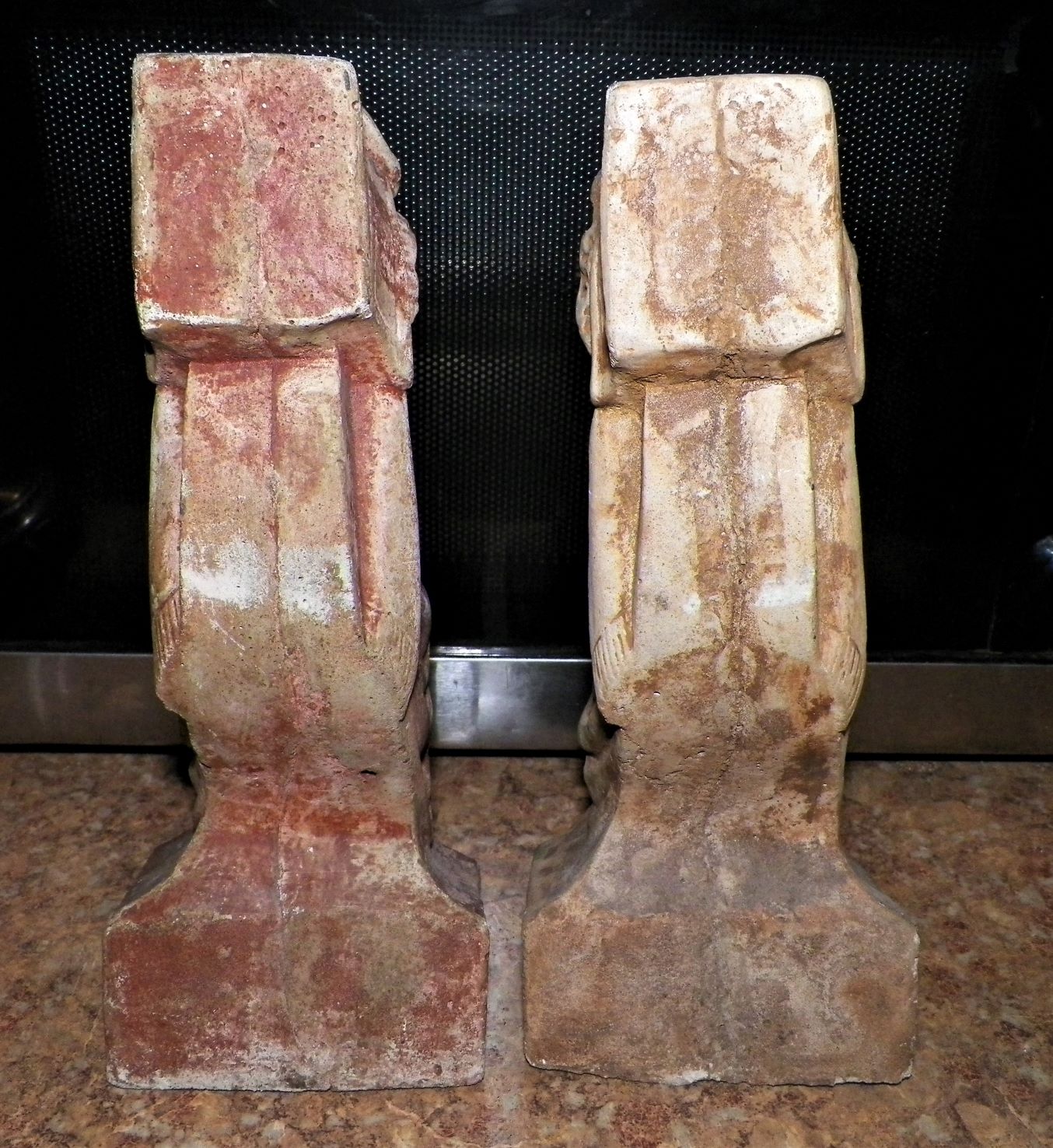 COLLECTIBLE BOOKENDS STONE FACES 4AA.JPG