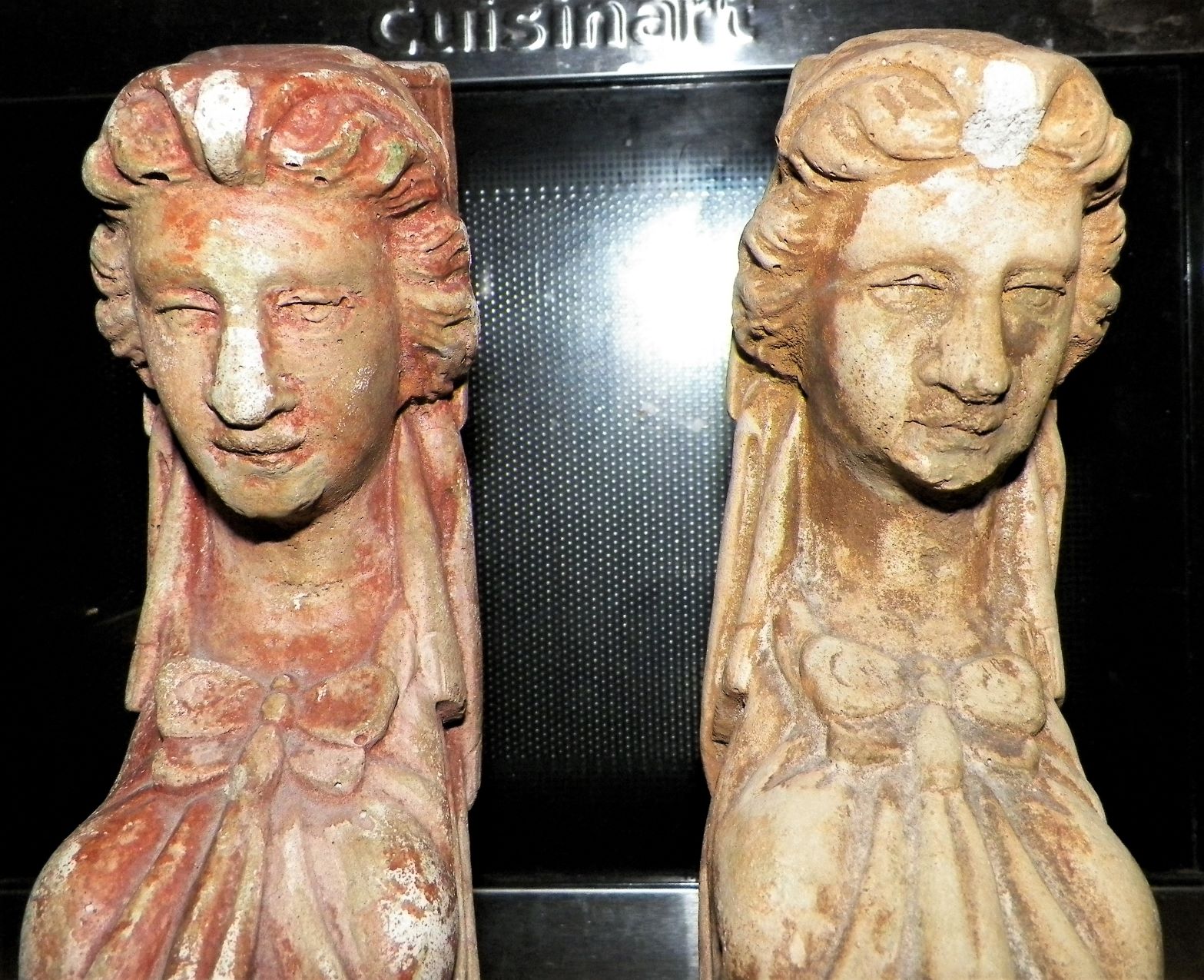 COLLECTIBLE BOOKENDS STONE FACES 6AA.JPG