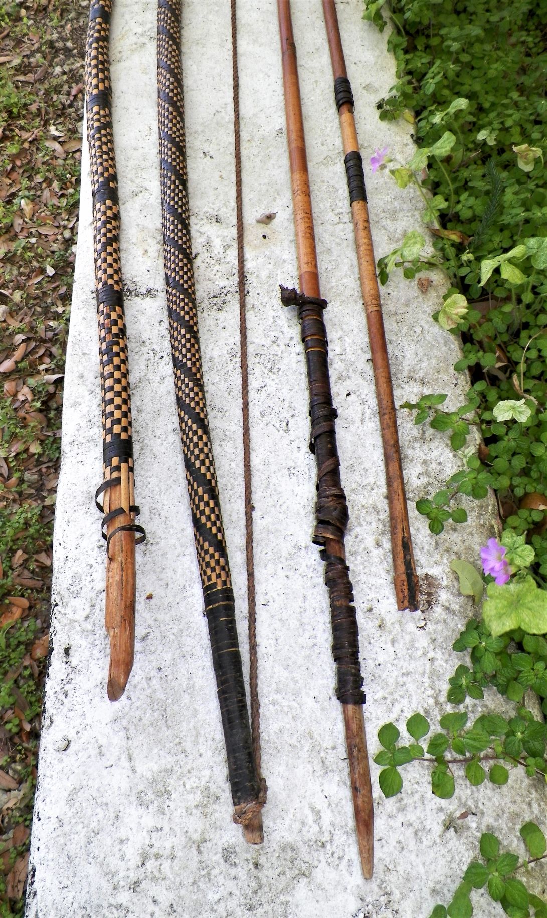 COLLECTIBLE BOW AND ARROWS BRAZIL 4AA.JPG