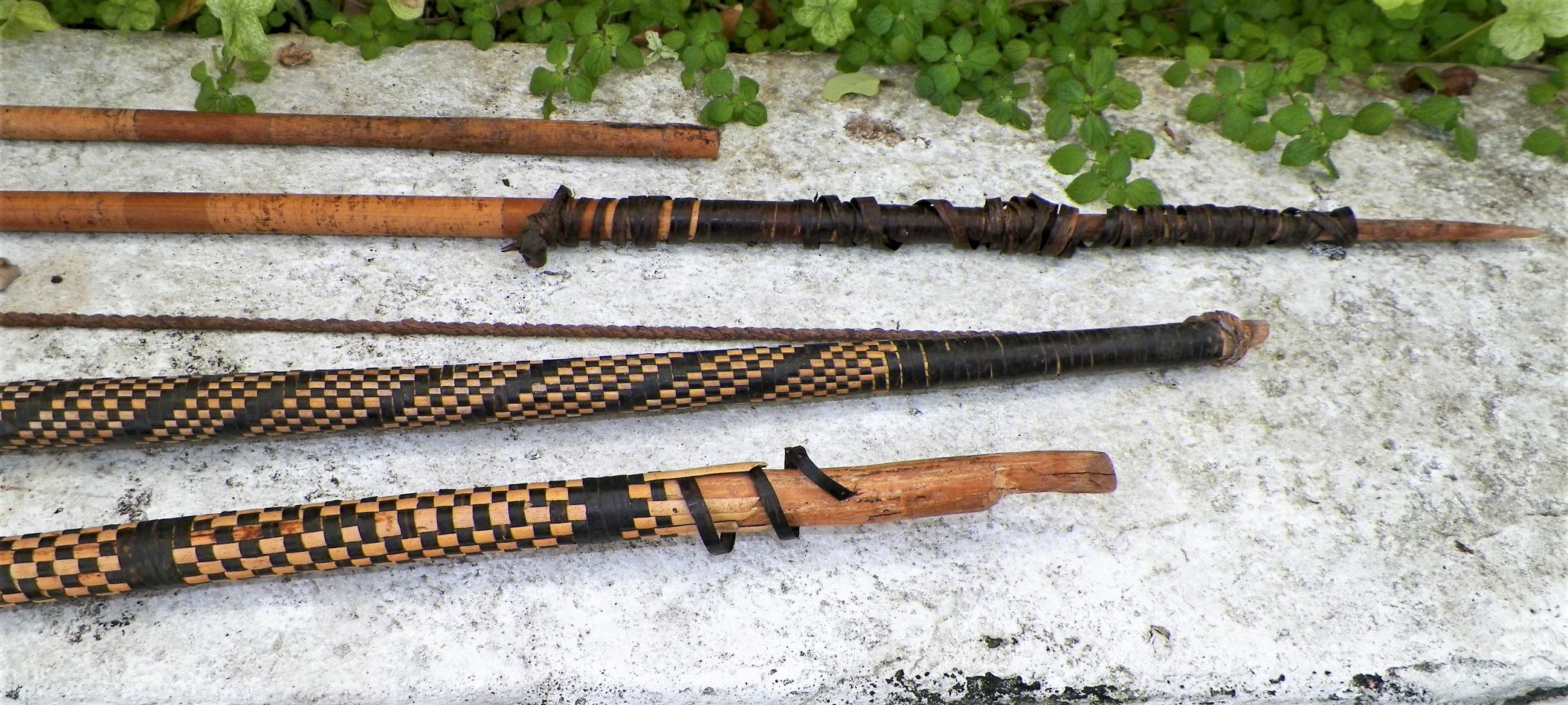 COLLECTIBLE BOW AND ARROWS BRAZIL 5AA.JPG