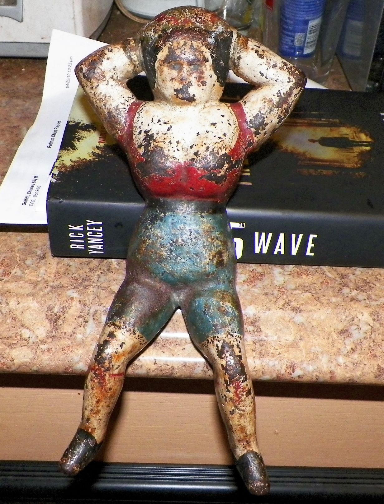 COLLECTIBLE CAST IRON MUSCLE WOMAN DOOR STOP 1AA.JPG