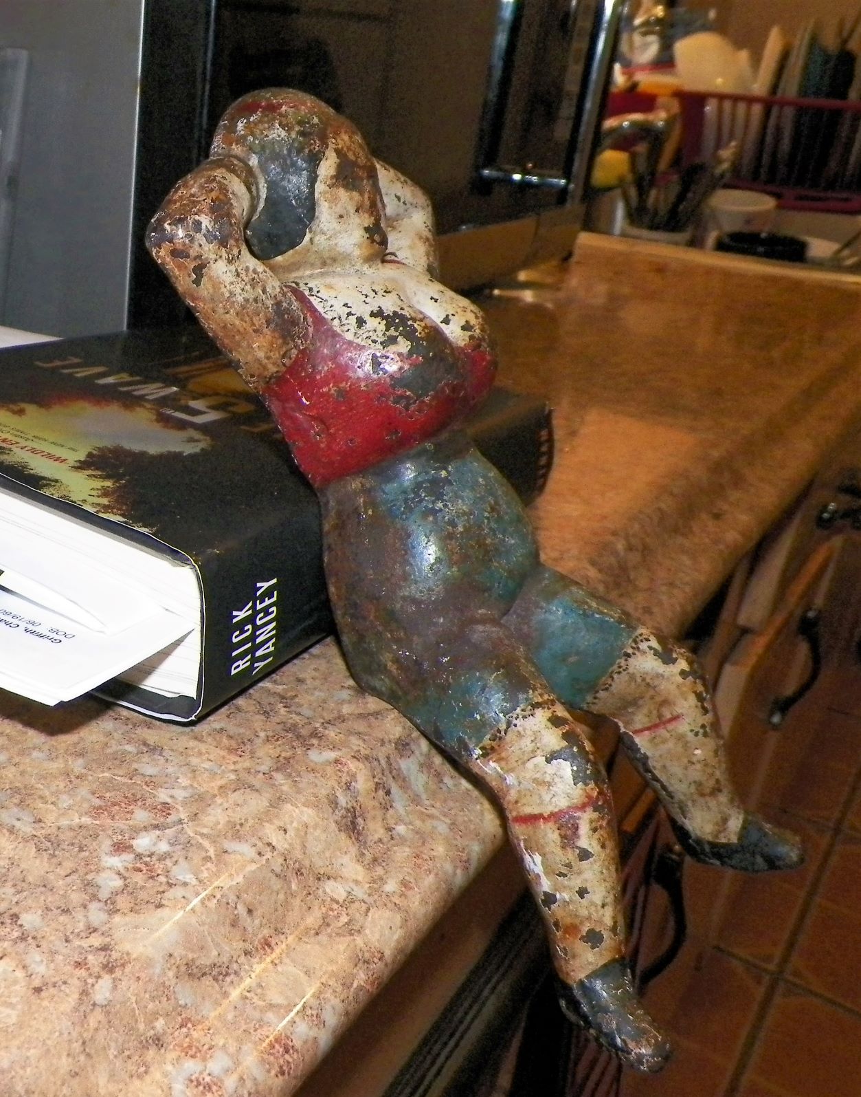 COLLECTIBLE CAST IRON MUSCLE WOMAN DOOR STOP 1AAA.JPG