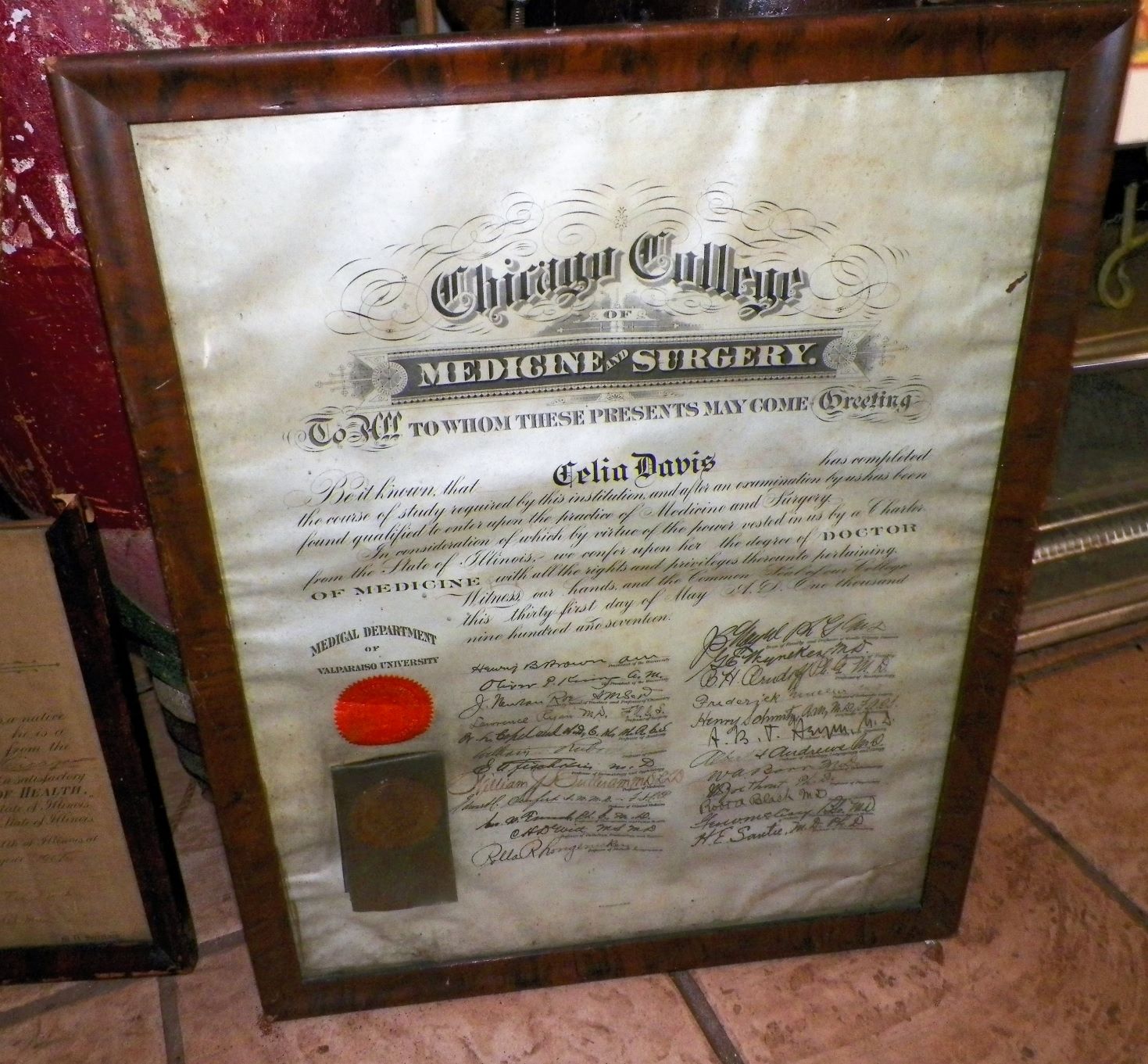 COLLECTIBLE DEGREE DIPLOMA MEDICAL 3AA.JPG