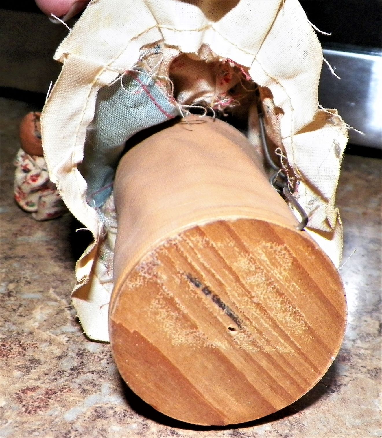 COLLECTIBLE DEVIL DRUNK PAPER MACHE 5AA.JPG