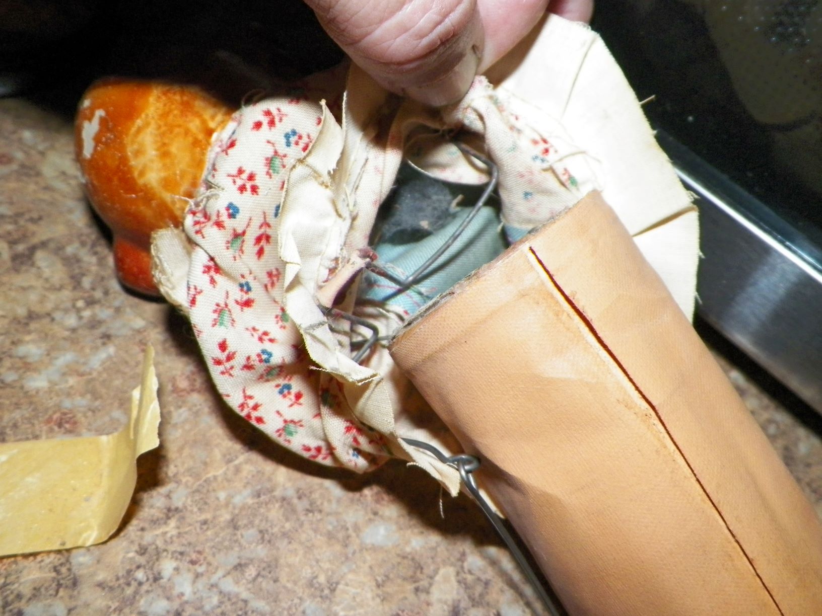 COLLECTIBLE DEVIL DRUNK PAPER MACHE 7AA.JPG