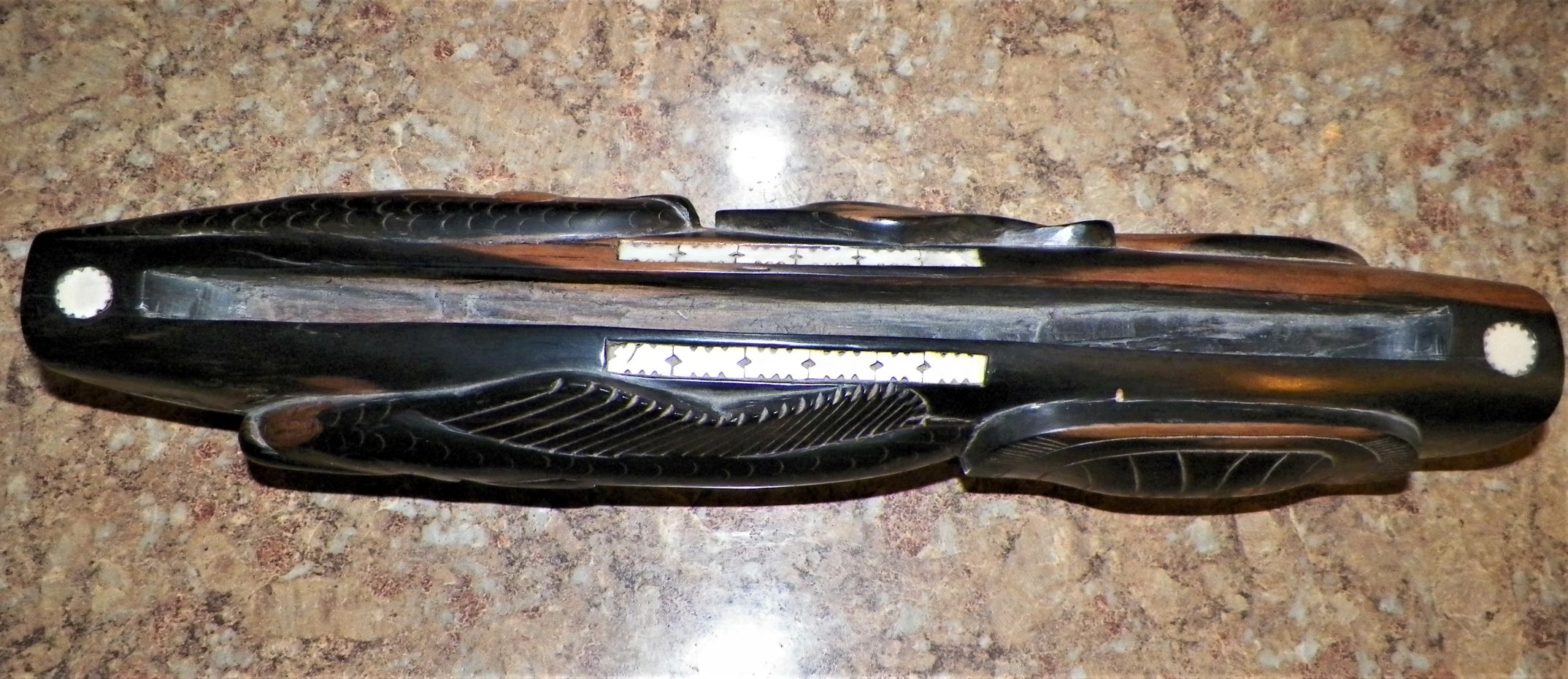 COLLECTIBLE ESKIMO CARVING  LOOM MAYBE 3AA.JPG