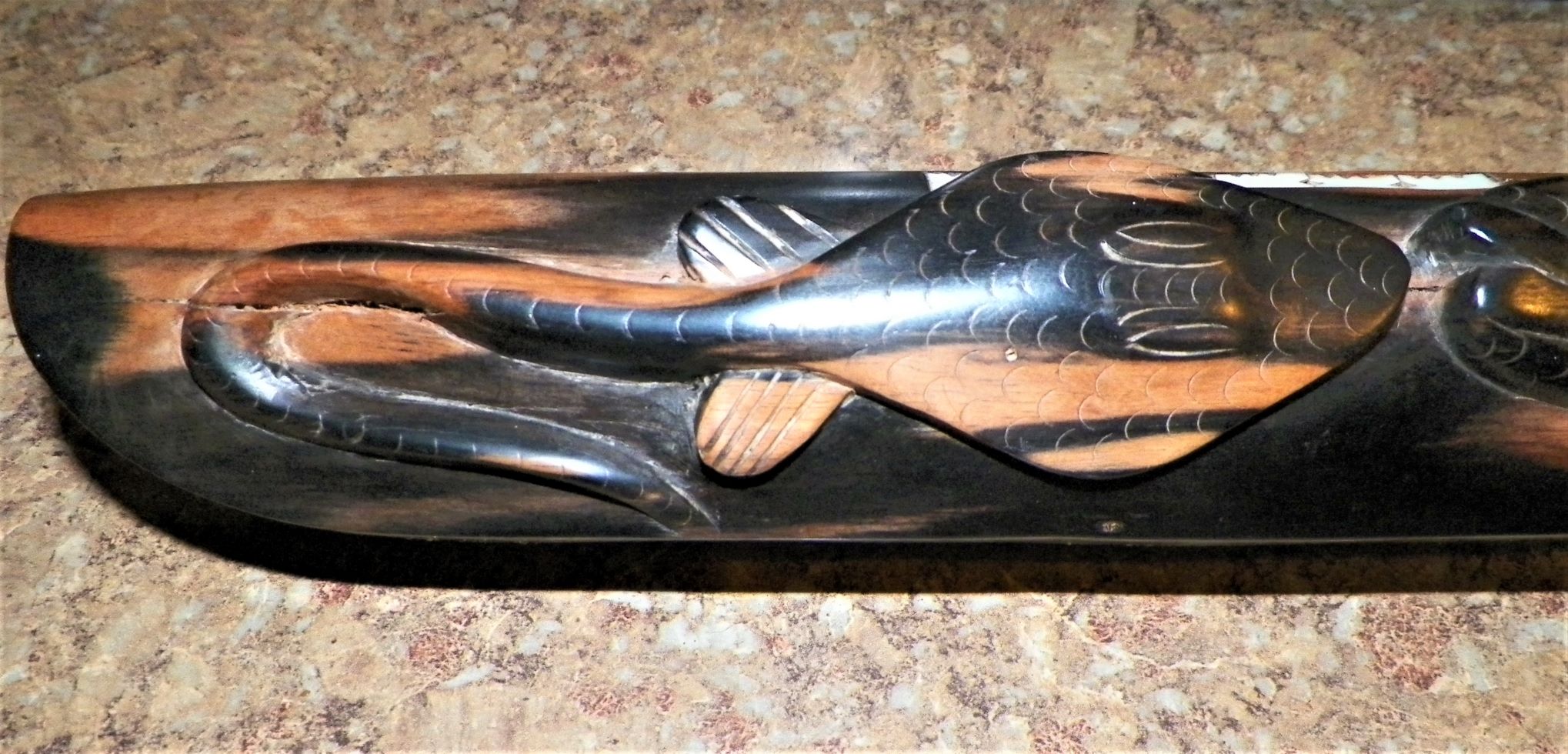 COLLECTIBLE ESKIMO CARVING  LOOM MAYBE 7AA.JPG