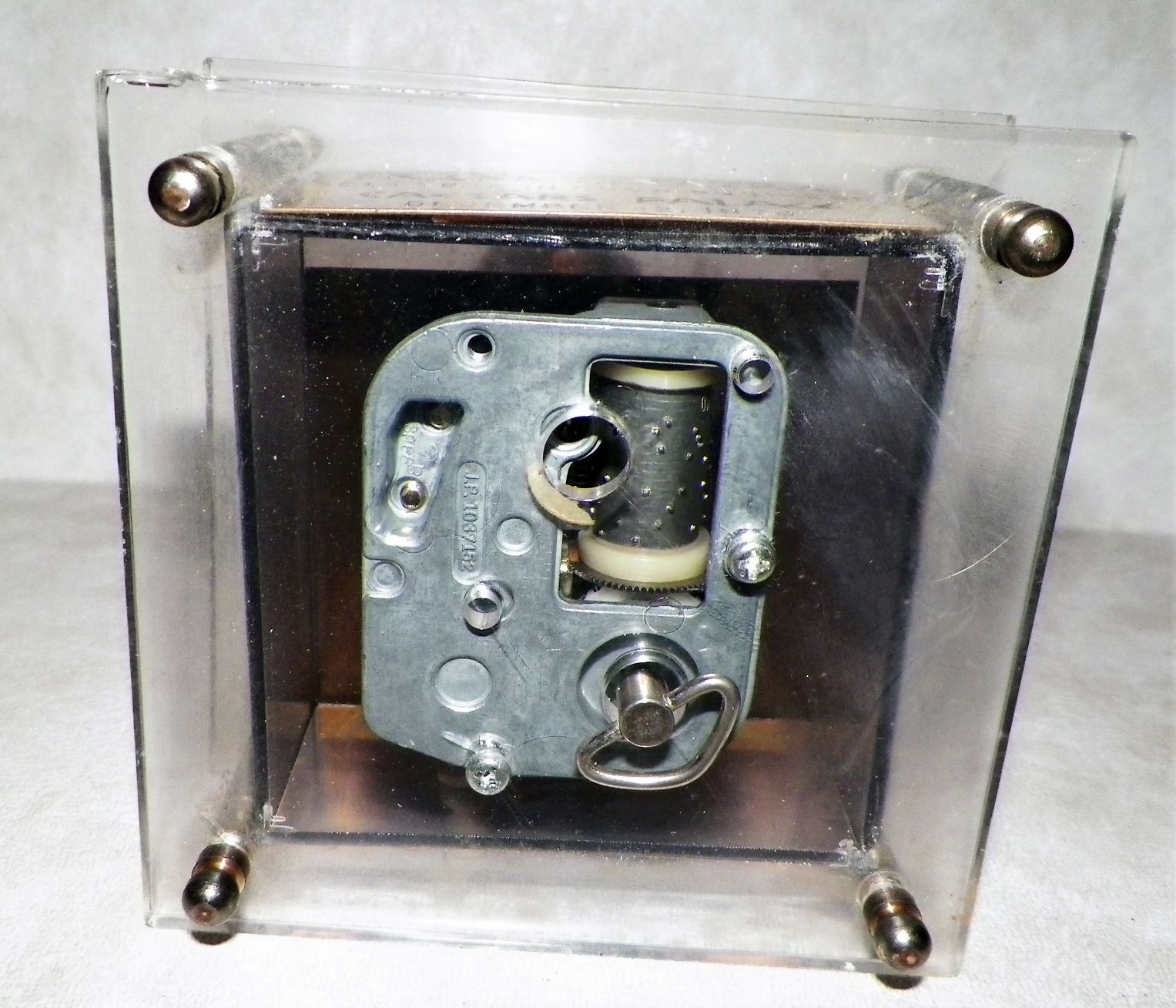 COLLECTIBLE FRANK SINATRA MUSIC BOX 6AAZZ.JPG