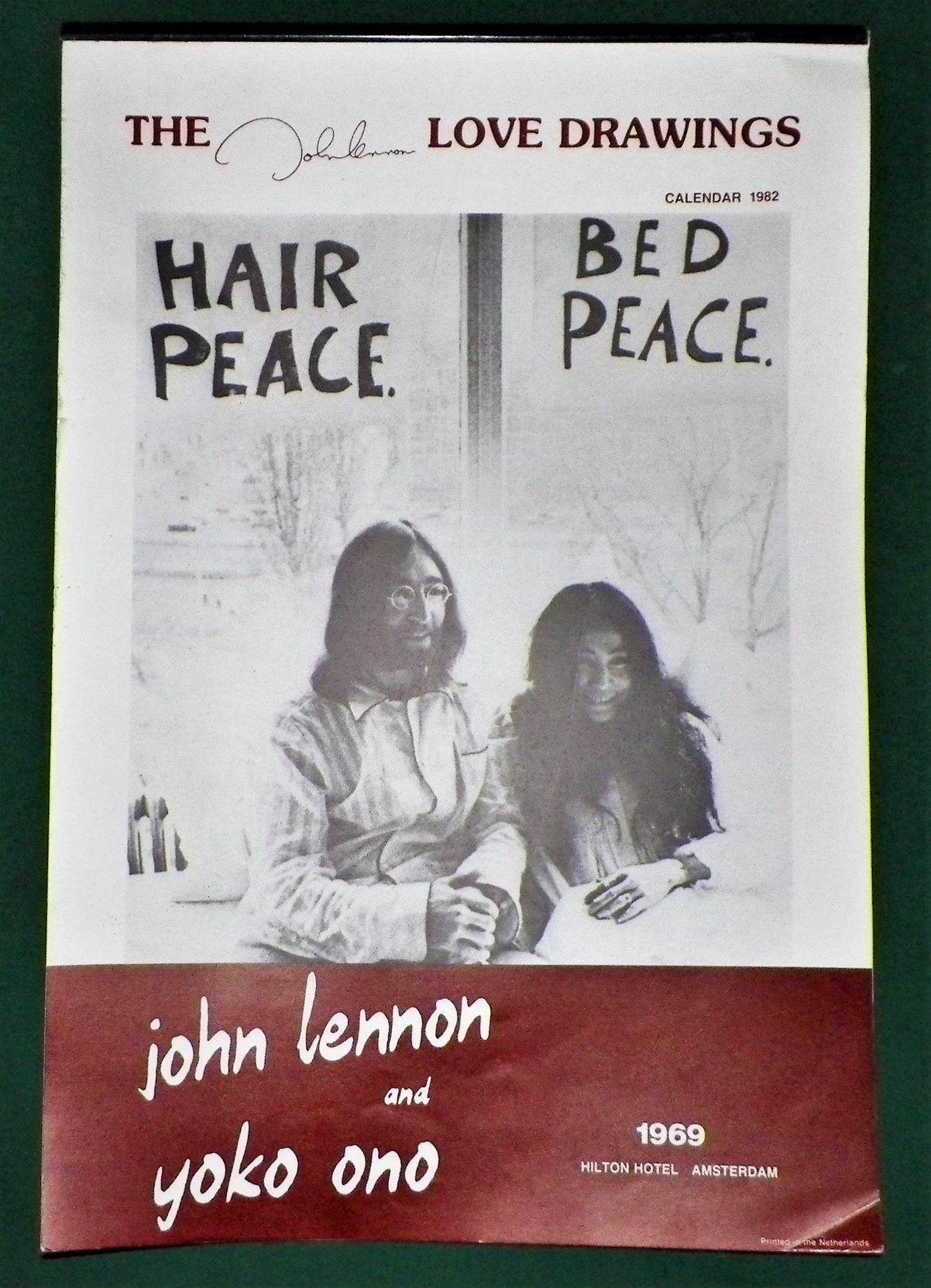 COLLECTIBLE JOHN LENNON CALENDER 1A.JPG