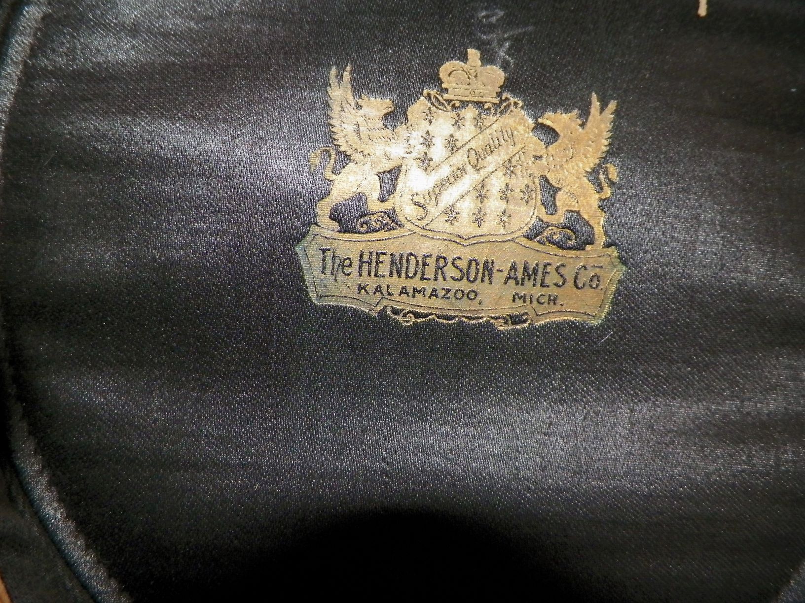 COLLECTIBLE MASONIC 2AA CAP 1A.JPG