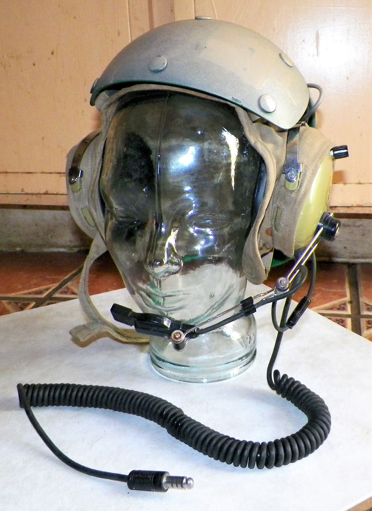 COLLECTIBLE MILITARY A GROUP 6AA.JPG