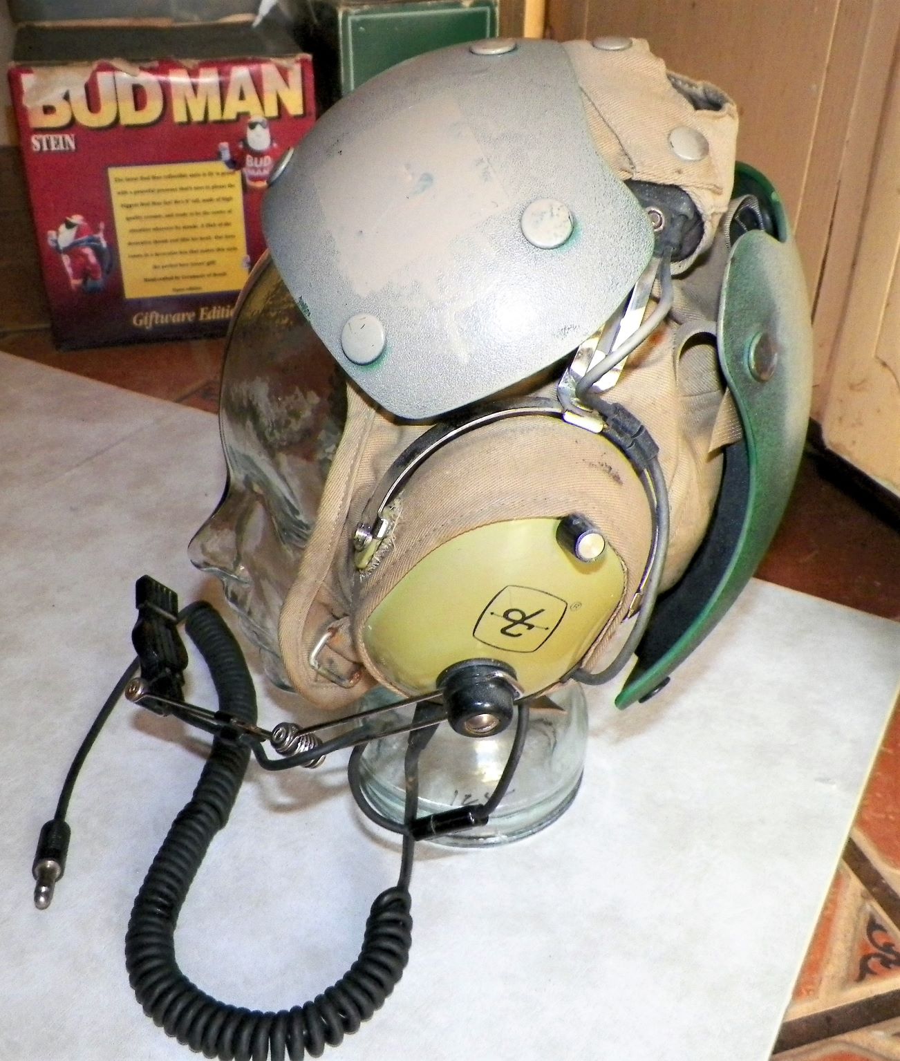 COLLECTIBLE MILITARY A GROUP 6CAA.JPG